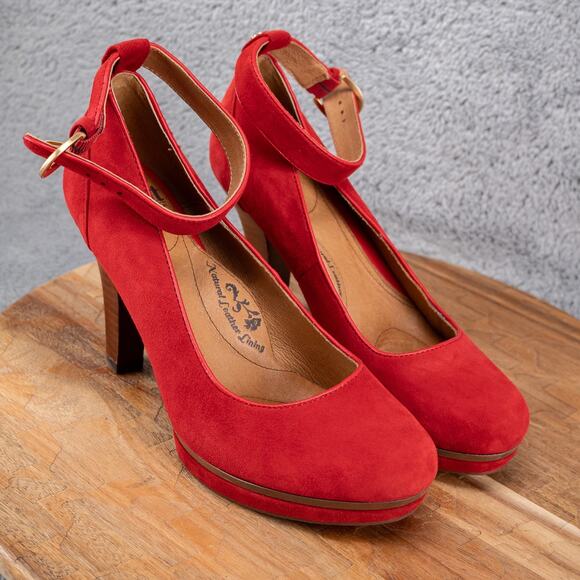 Sofft Red Manhattan Suede Mary Jane Style Pumps Size 8 - Picture 1 of 9